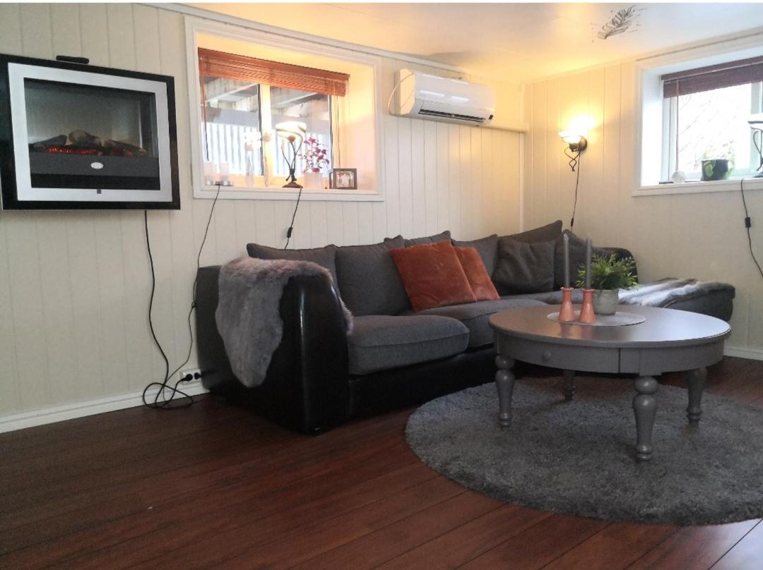 Sentral Studioleilighet Ved Stranden Og Hvalsenter Nb Ma Vaskes Etter Endt Leie Eller Betale Rengjoringshjelpen 500 Kr Andenes Exterior foto