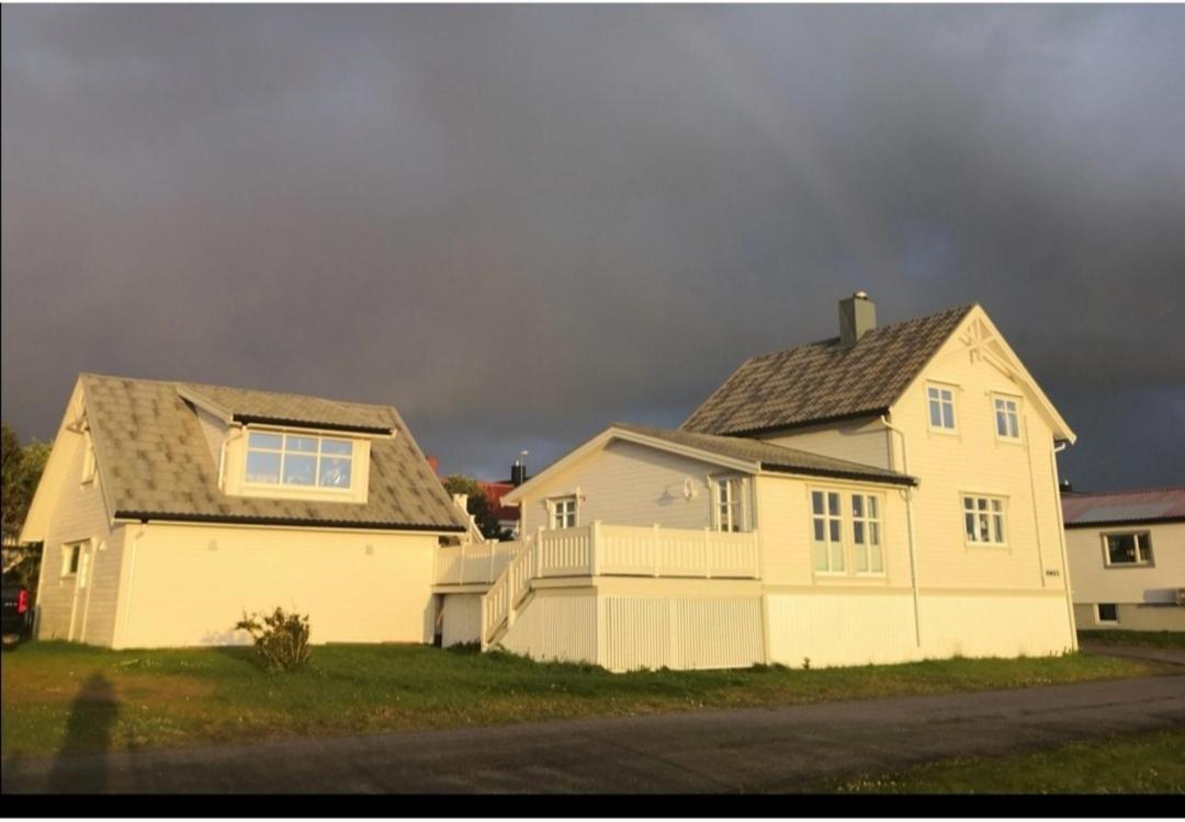 Sentral Studioleilighet Ved Stranden Og Hvalsenter Nb Ma Vaskes Etter Endt Leie Eller Betale Rengjoringshjelpen 500 Kr Andenes Exterior foto